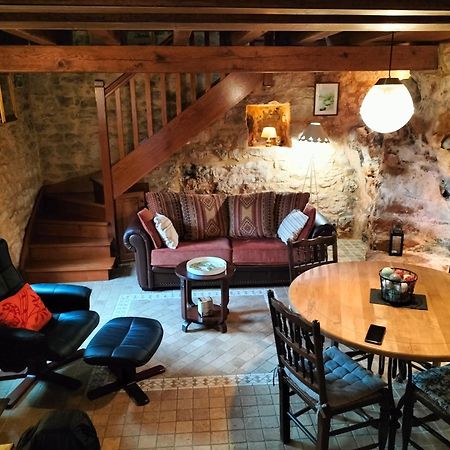 Charmante Maison Troglodyte Vitrac  Buitenkant foto