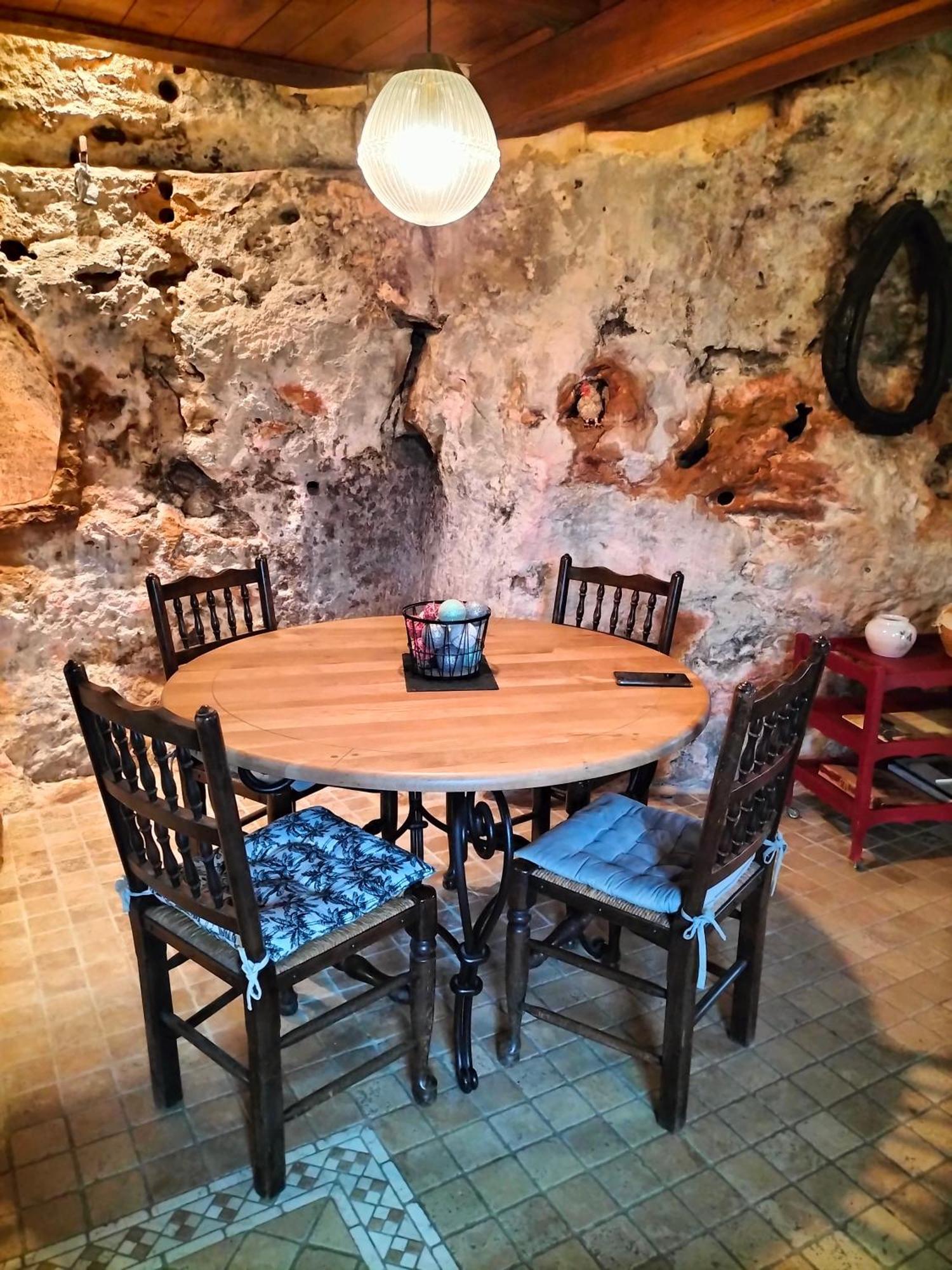 Charmante Maison Troglodyte Vitrac  Buitenkant foto